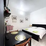 Little Sicily Apartment *